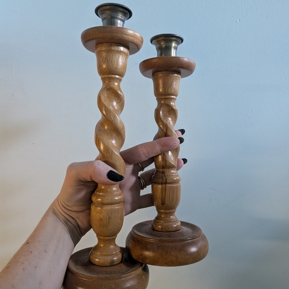 Elegant Wooden Candle Holders - Picture 9 of 10